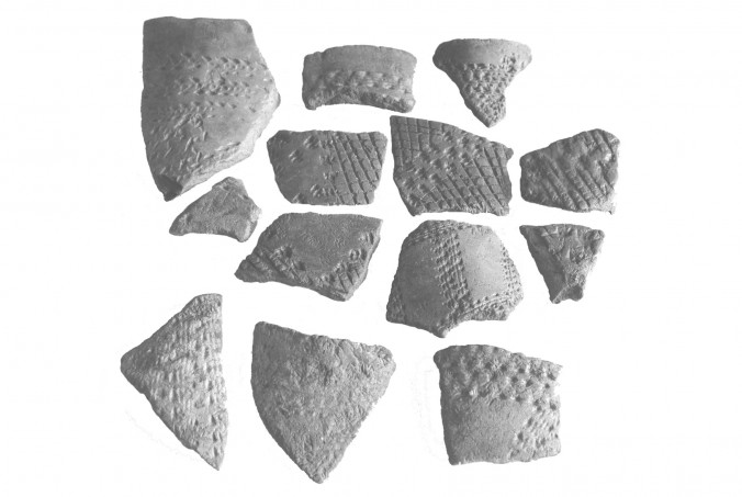 Fragmenty keramiky z neolitu