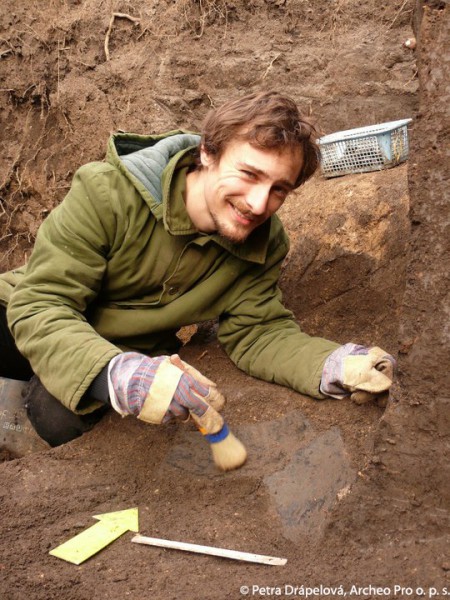 Připravovat se na práci ve fotomodelingu...