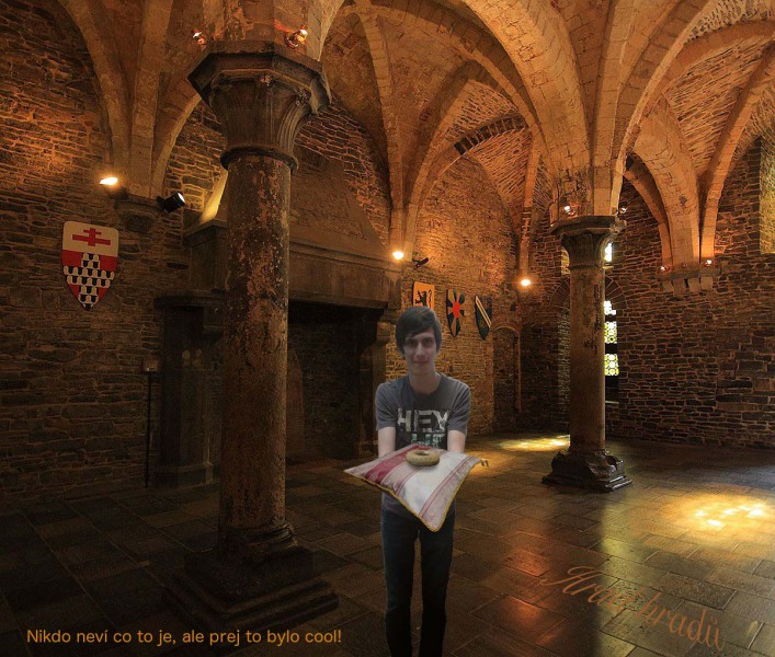 Cool turban na hradě